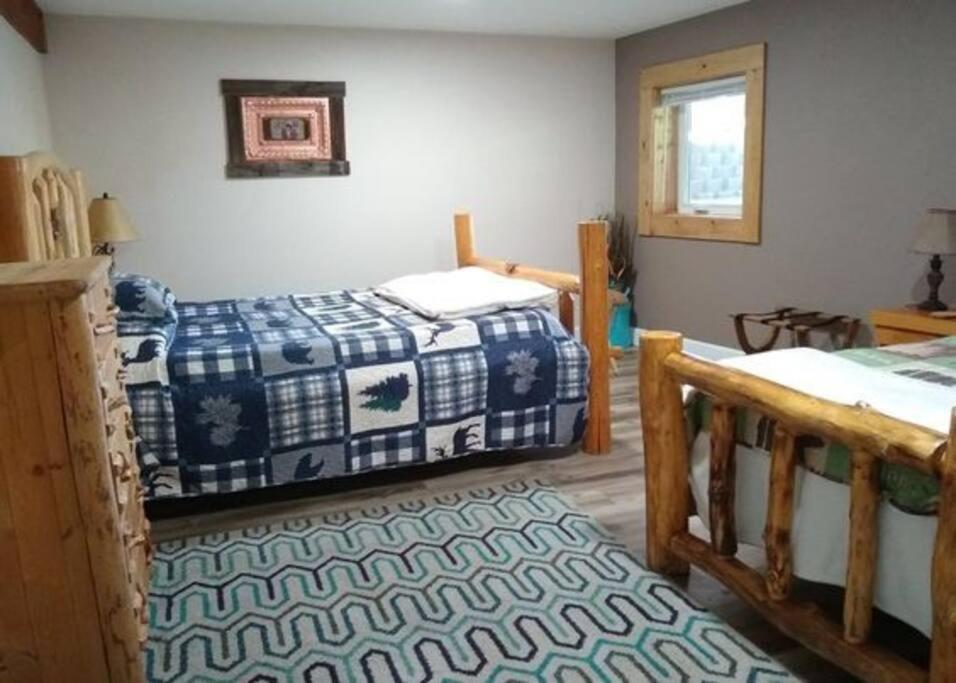 Hot Tub-mountain View-secluded-entire Private Floor * Seeley Lake