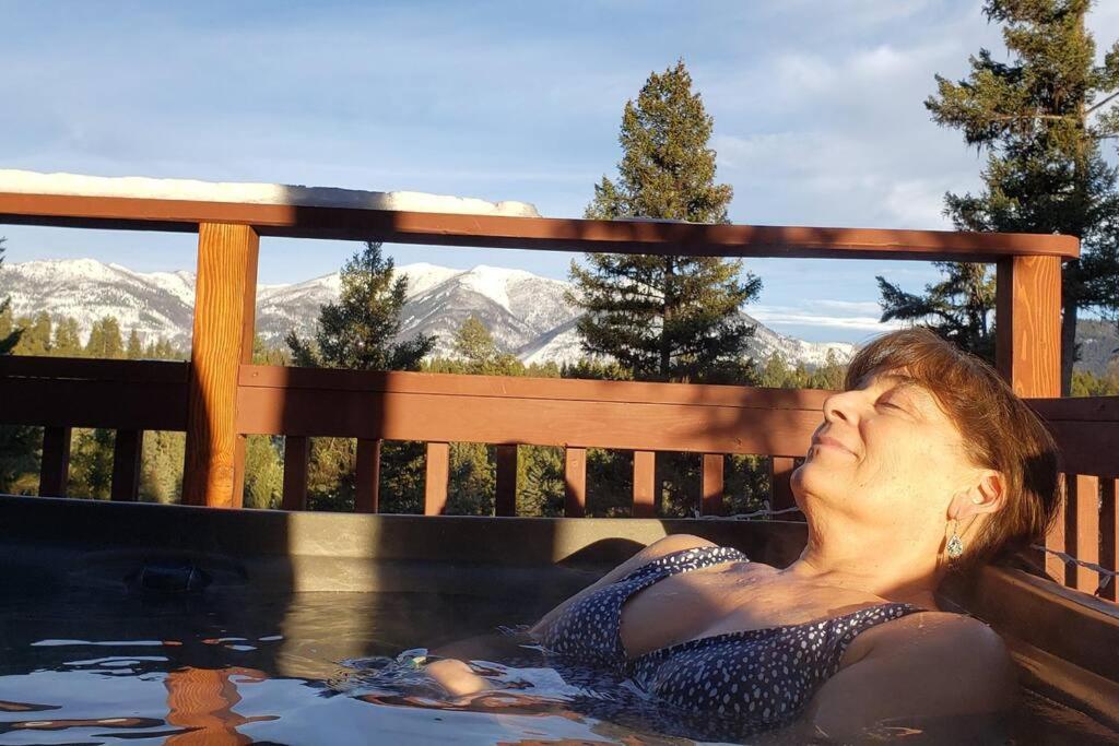 Hot Tub-mountain View-secluded-entire Private Floor *